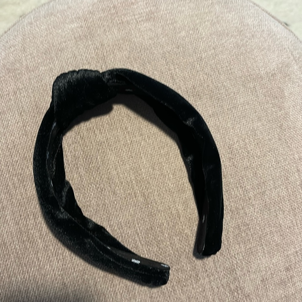 Lele Sadoughi Black Headband